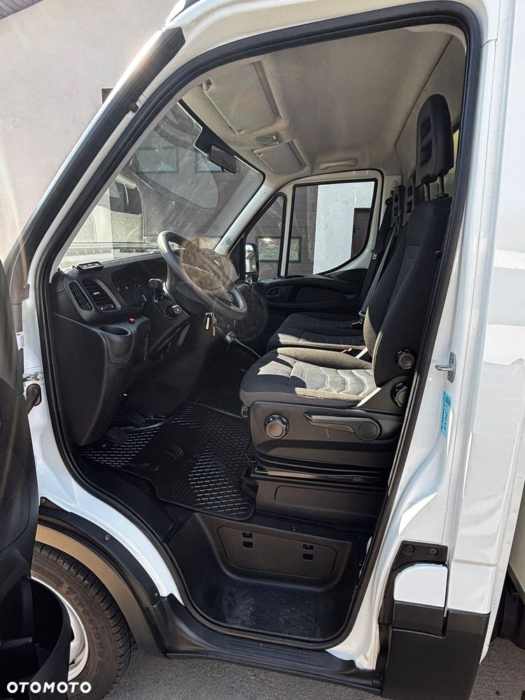 Iveco 35C15 Chłodnia Mroźnia z windą 750 kg 3.0 HPI - 13