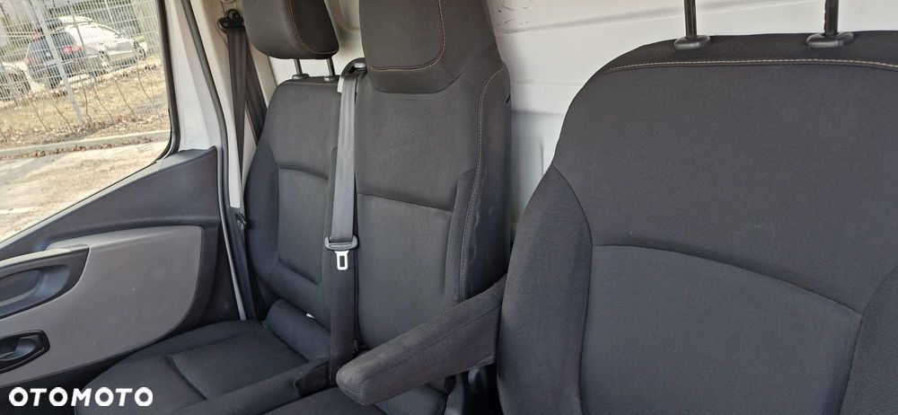 Renault Trafic - 10