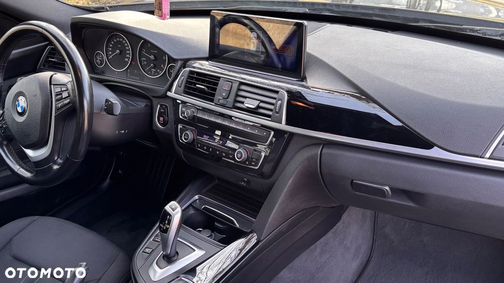 BMW 3GT 318d Business Edition - 9