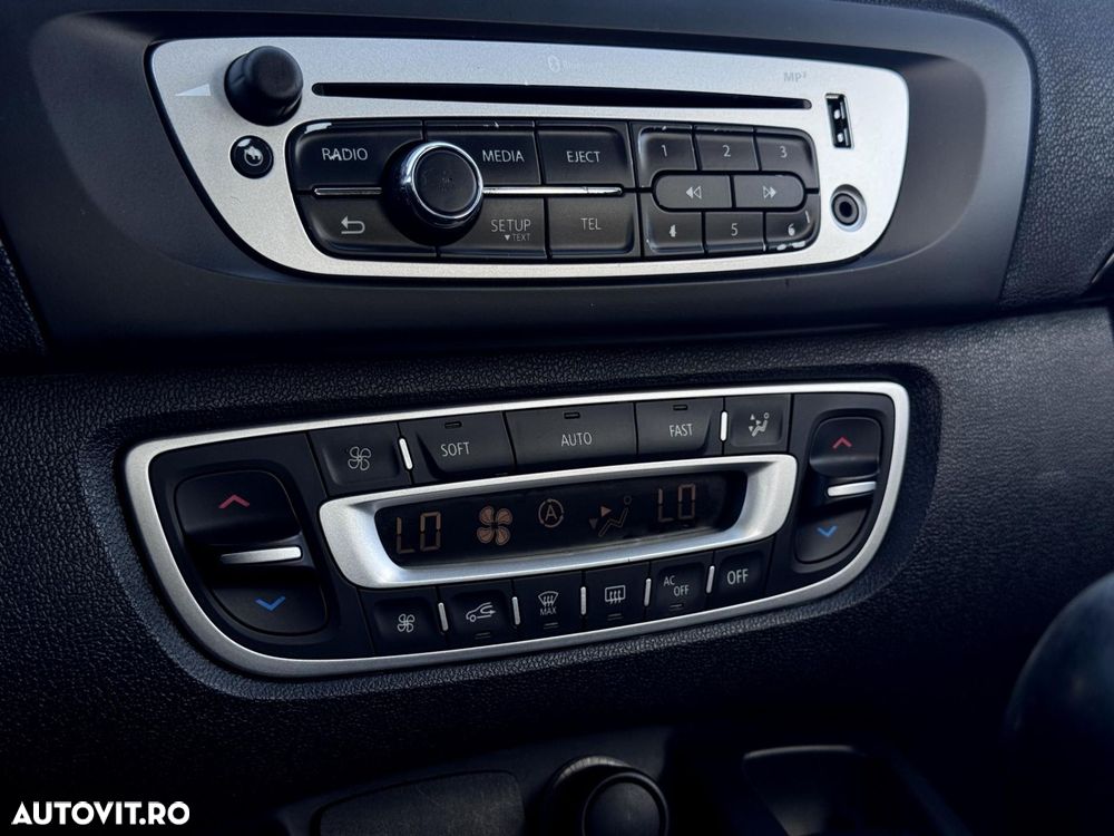 Renault Scenic - 12