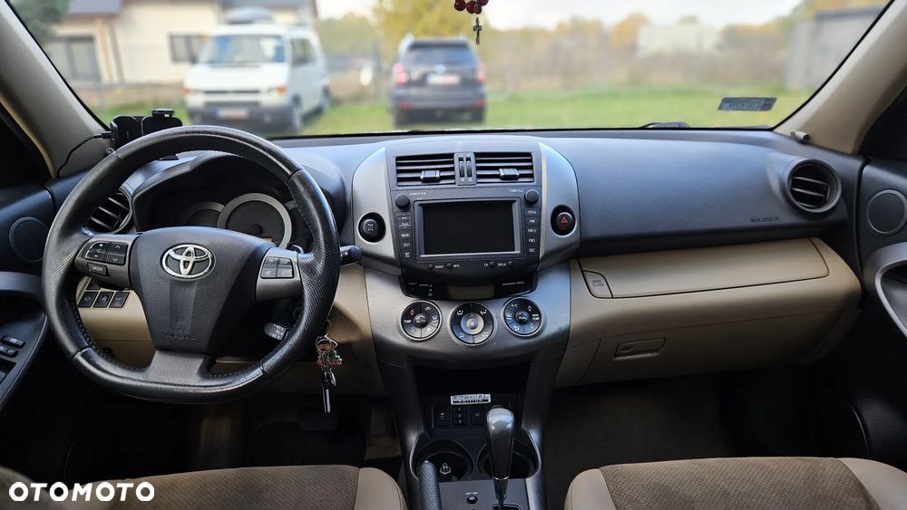Toyota RAV4 2.0 VVT-i Prestige NAVI MS - 4