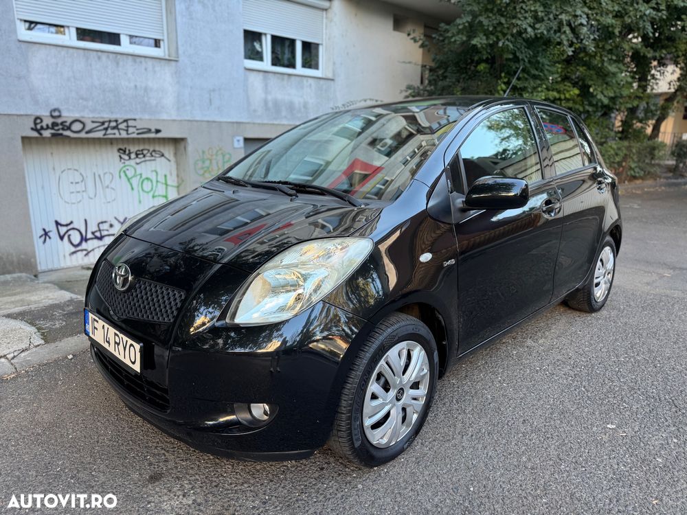 Toyota Yaris - 1