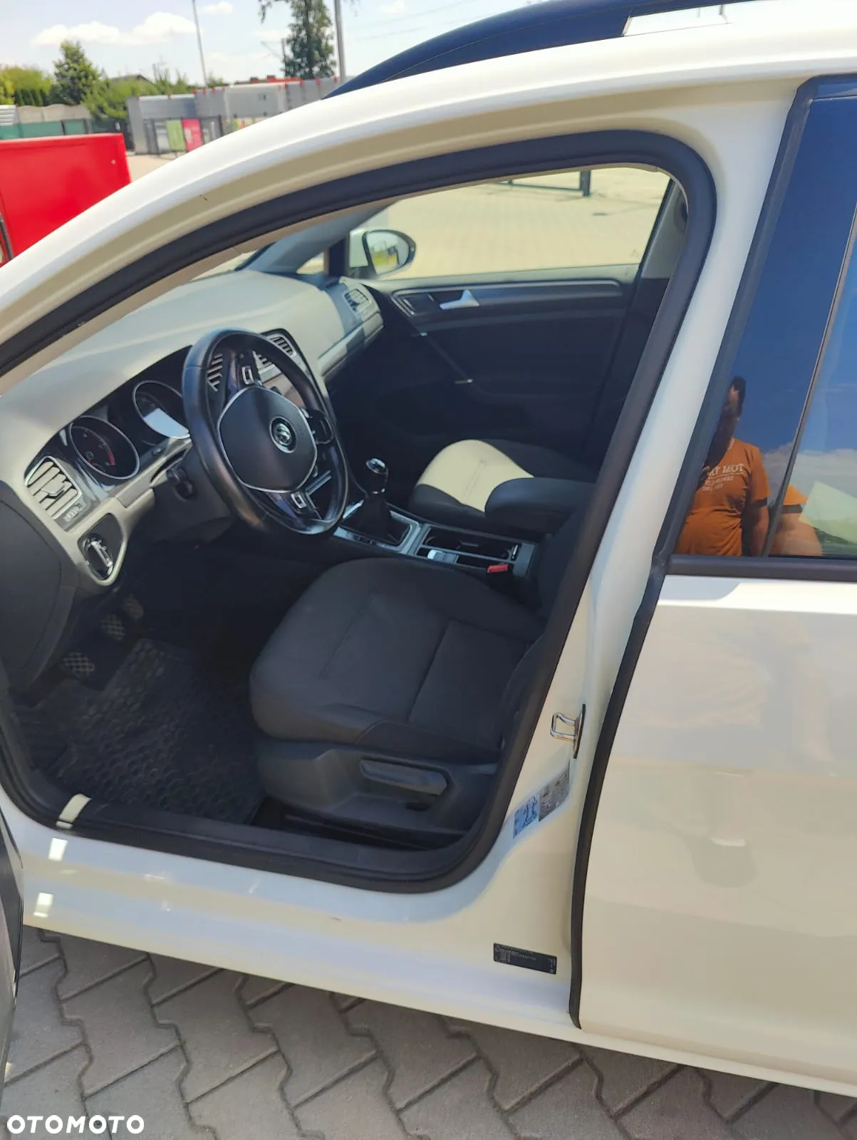 Volkswagen Golf VII 1.6 TDI BMT Comfortline - 13