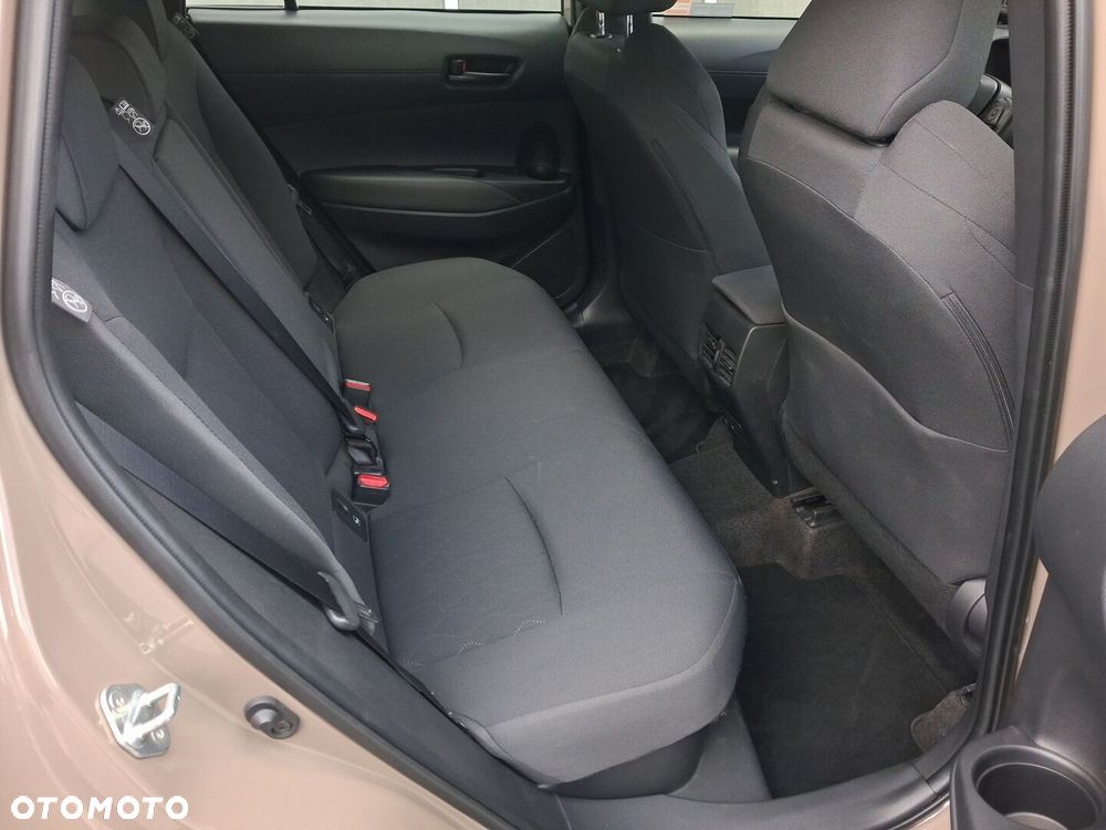 Toyota Corolla Cross - 16