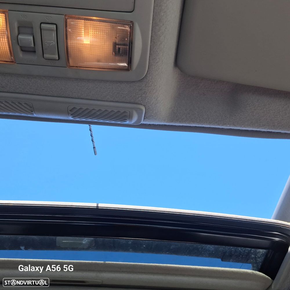 Nissan Navara 3.0 dCi V6 CD LE AT 4WD - 33