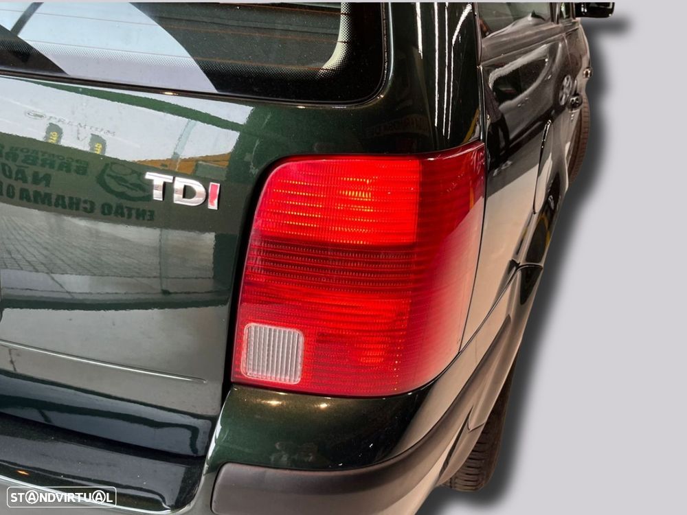 VW Passat Variant - 10