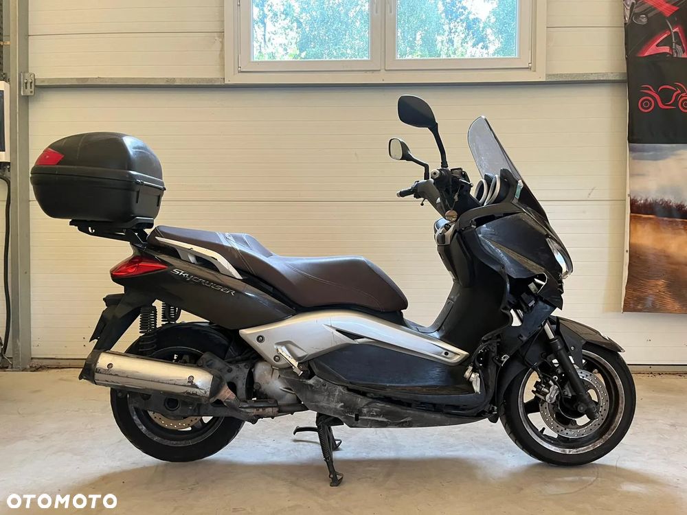 Yamaha X-max - 4