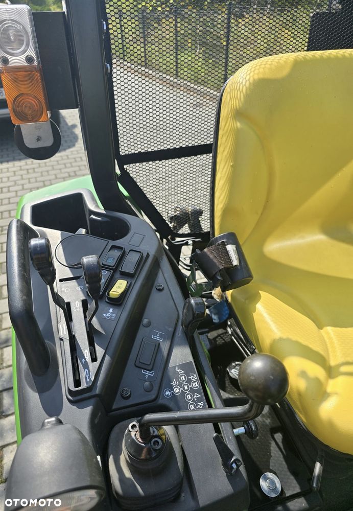 John Deere 2036R - 6