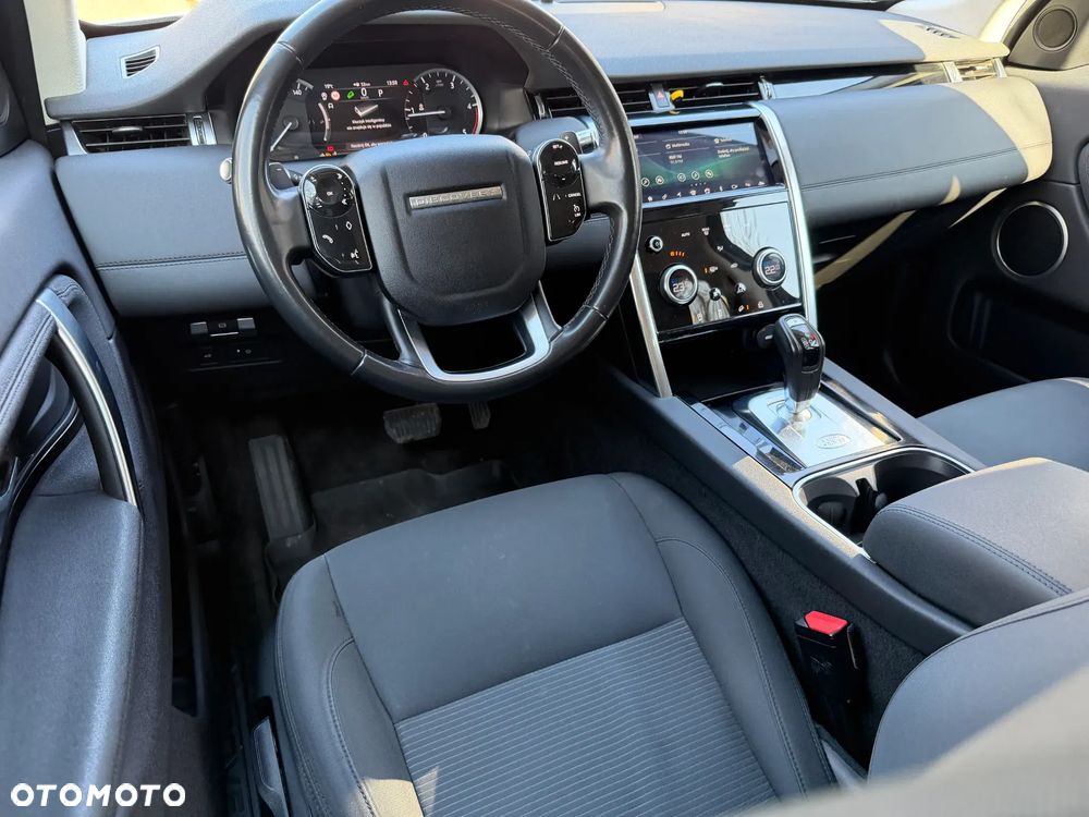Land Rover Discovery Sport - 8