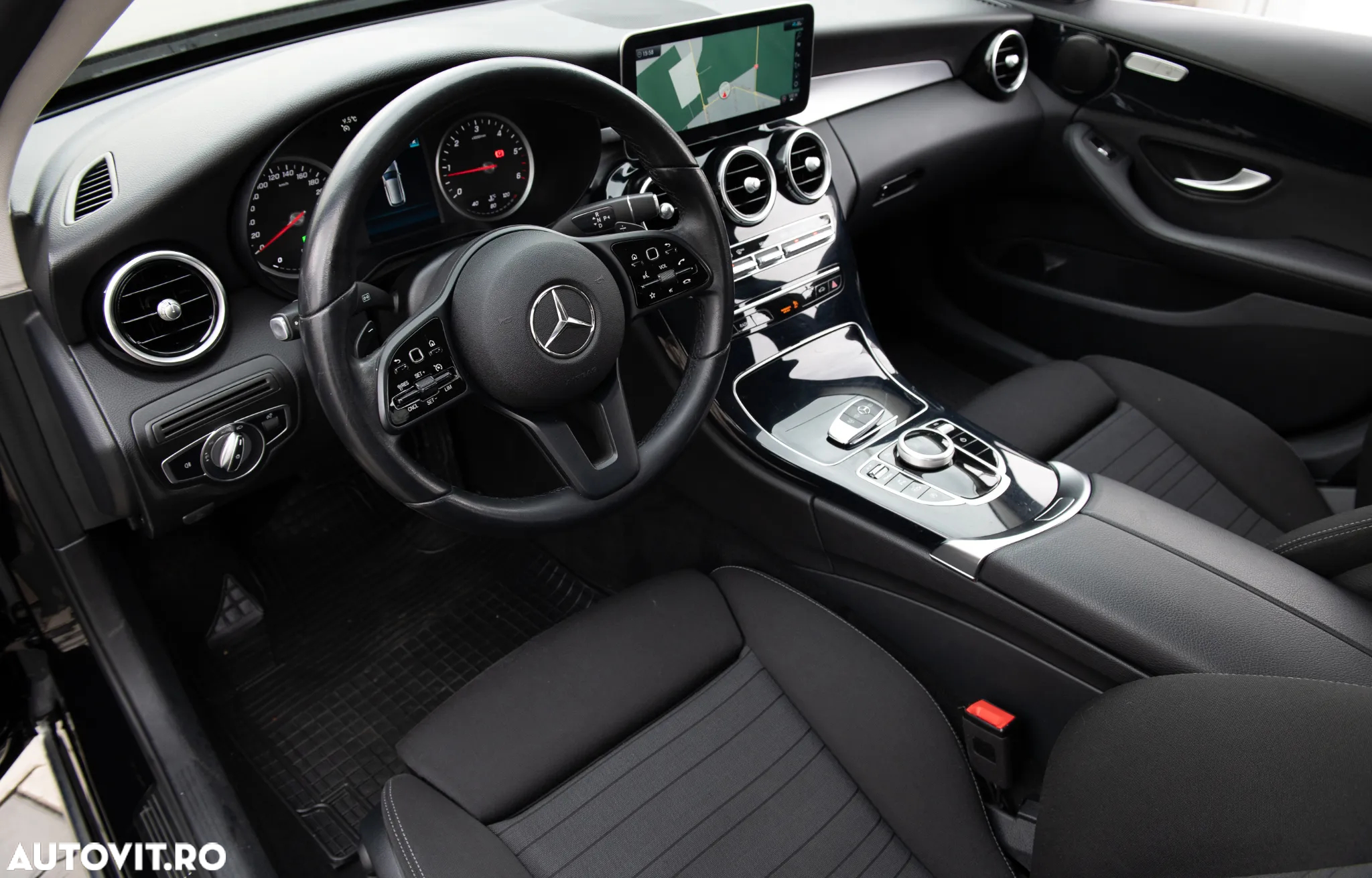 Mercedes-Benz C 220 d 4Matic T 9G-TRONIC Avantgarde - 36