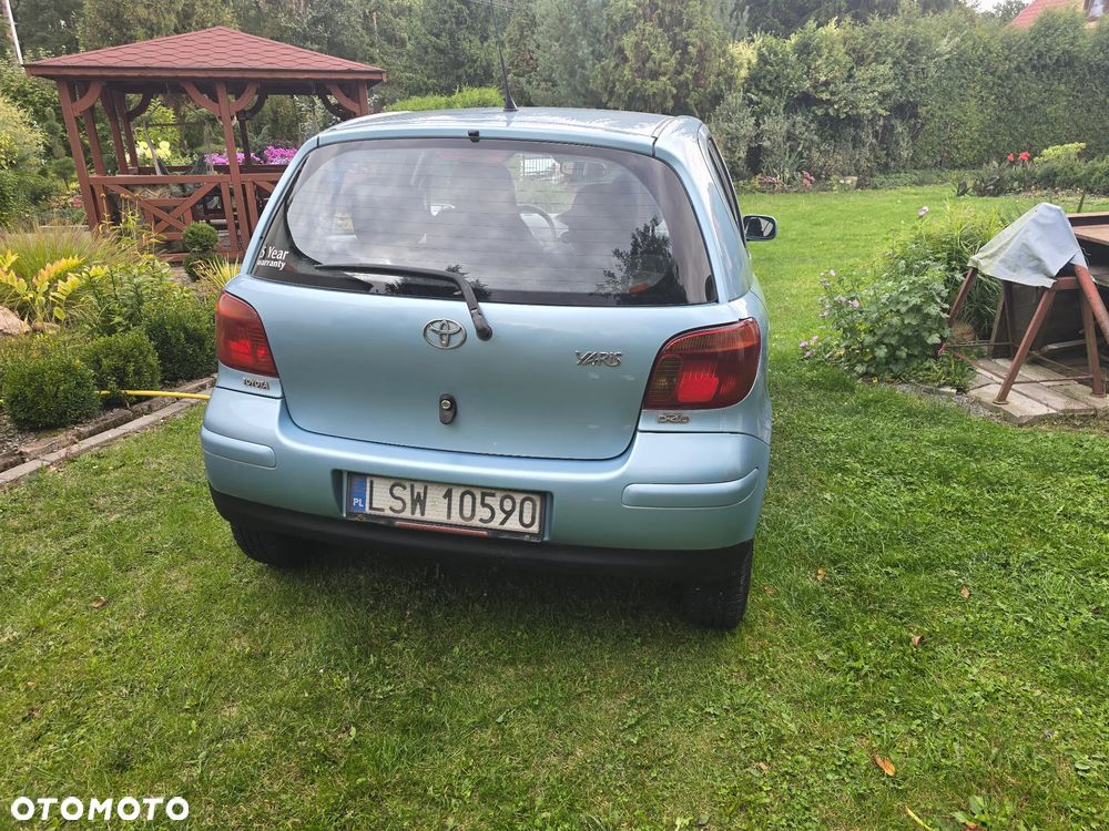 Toyota Yaris 2005 photo 3