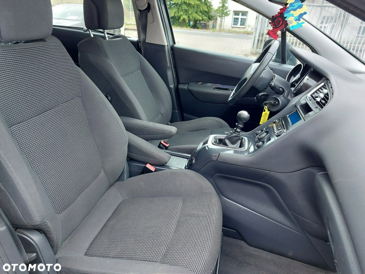 Peugeot 5008 - 17