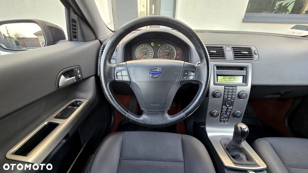 Volvo C30 2.0 Momentum - 24