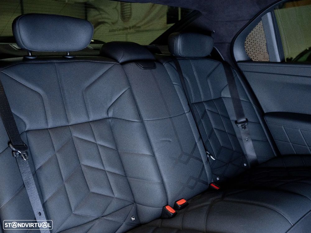 BMW i7 eDrive50 - 27