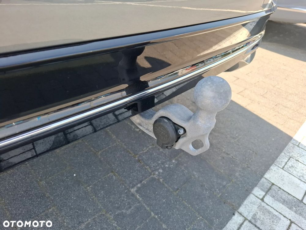 Volkswagen Passat 2.0 TDI SCR DSG Elegance - 17