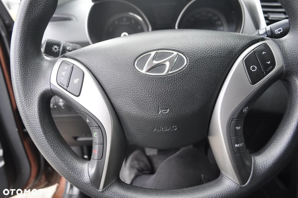 Hyundai i30 1.4 Comfort - 11