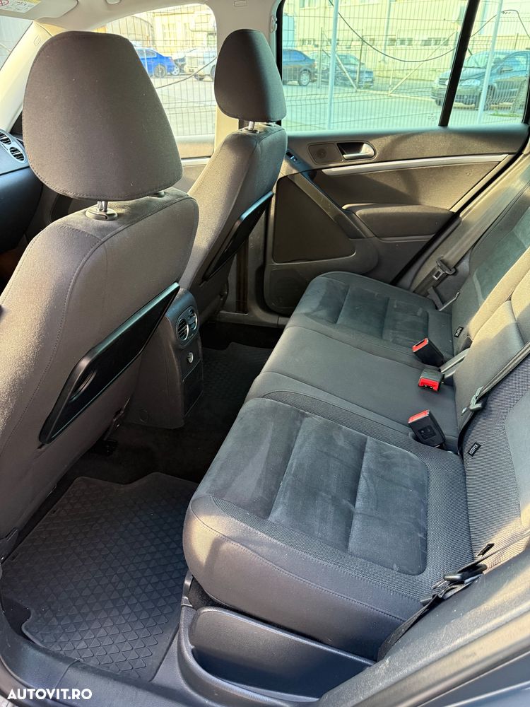 Volkswagen Tiguan 2.0 TDI 4Motion BMT Sport & Style - 18