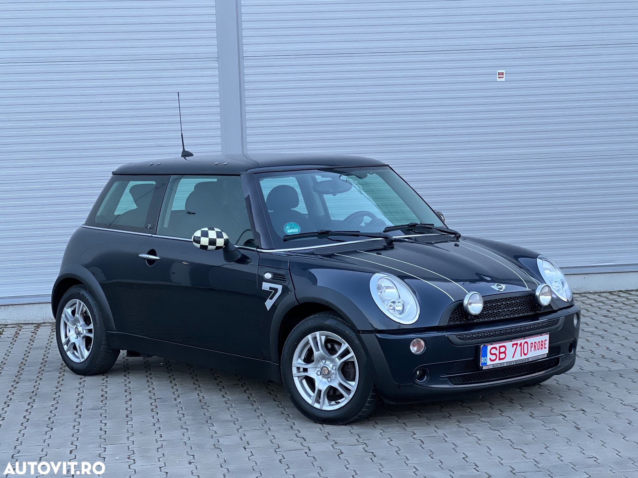 Mini Cooper One - 3