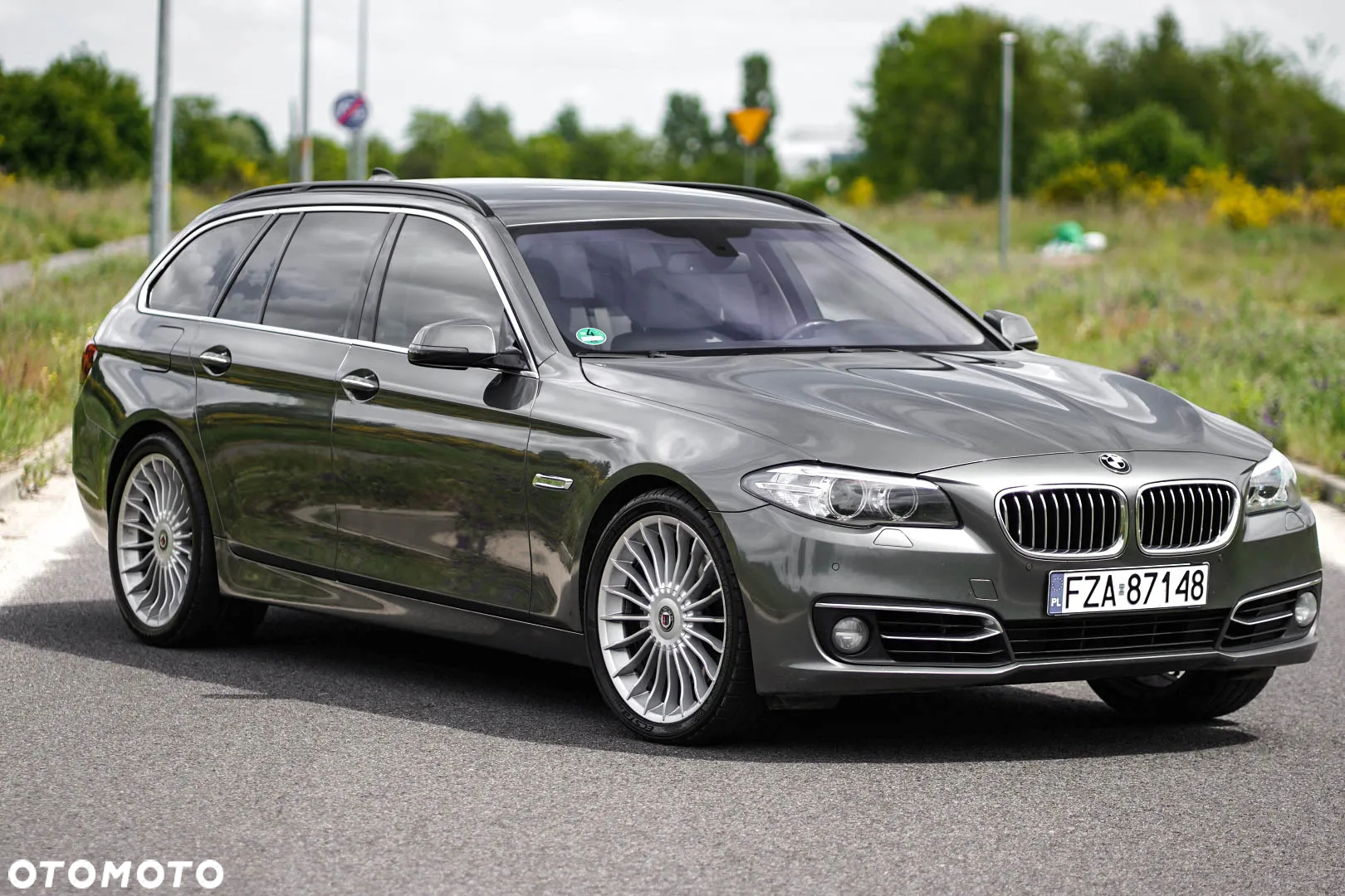 BMW Seria 5 535d Touring Luxury Line - 12