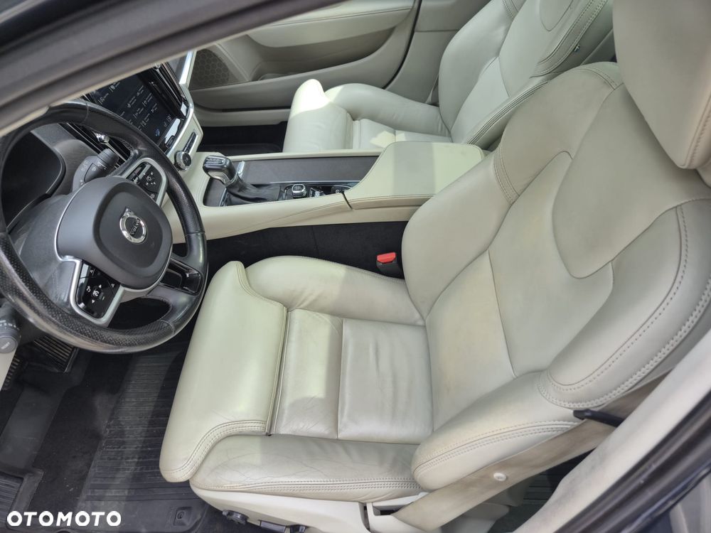 Volvo V90 Cross Country - 7