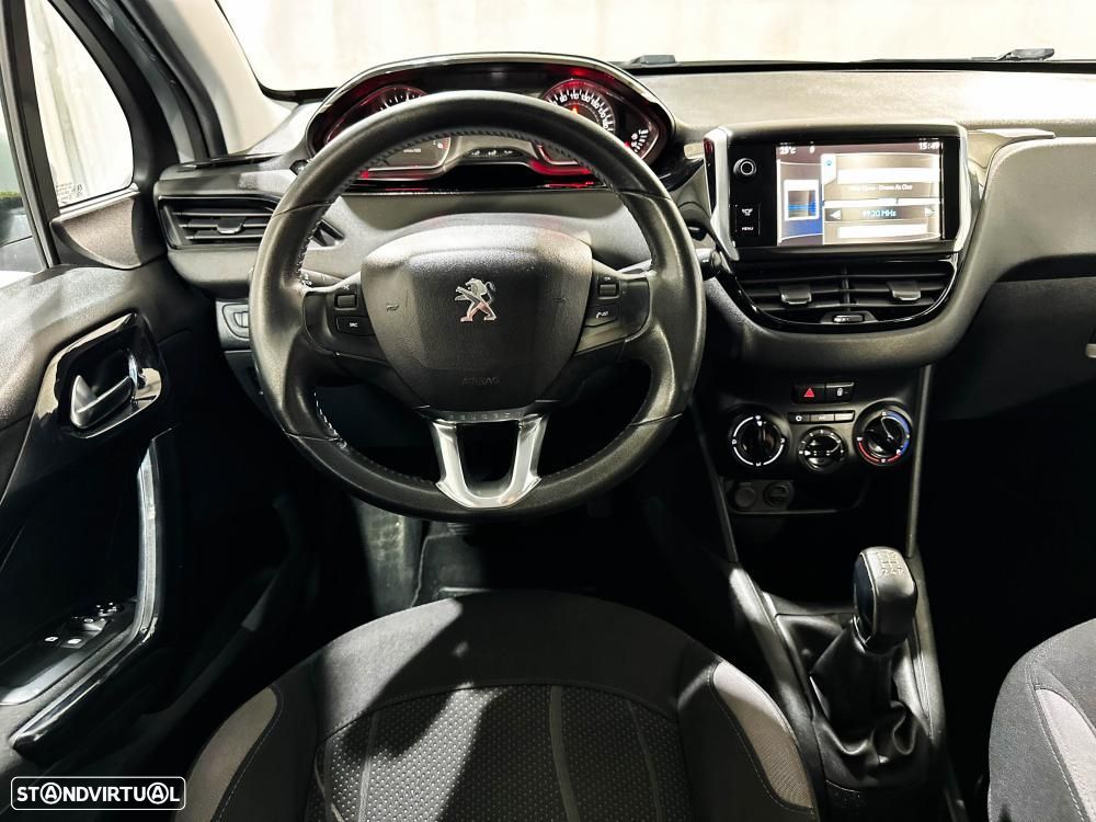 Peugeot 208 1.4 HDi Allure - 20