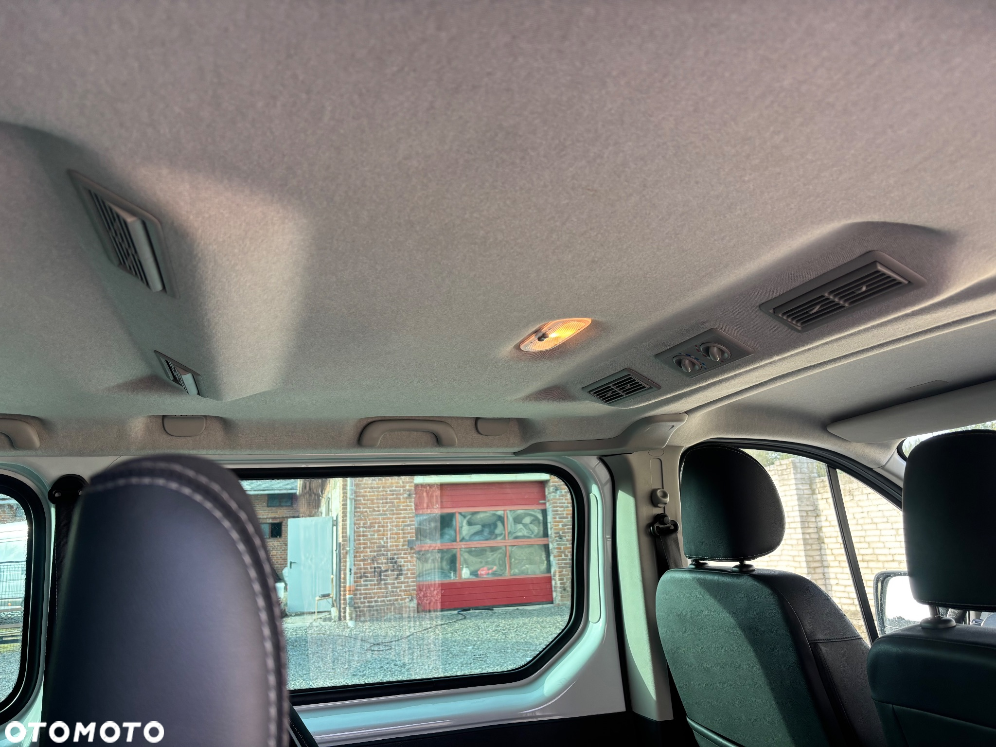 Renault Trafic - 10