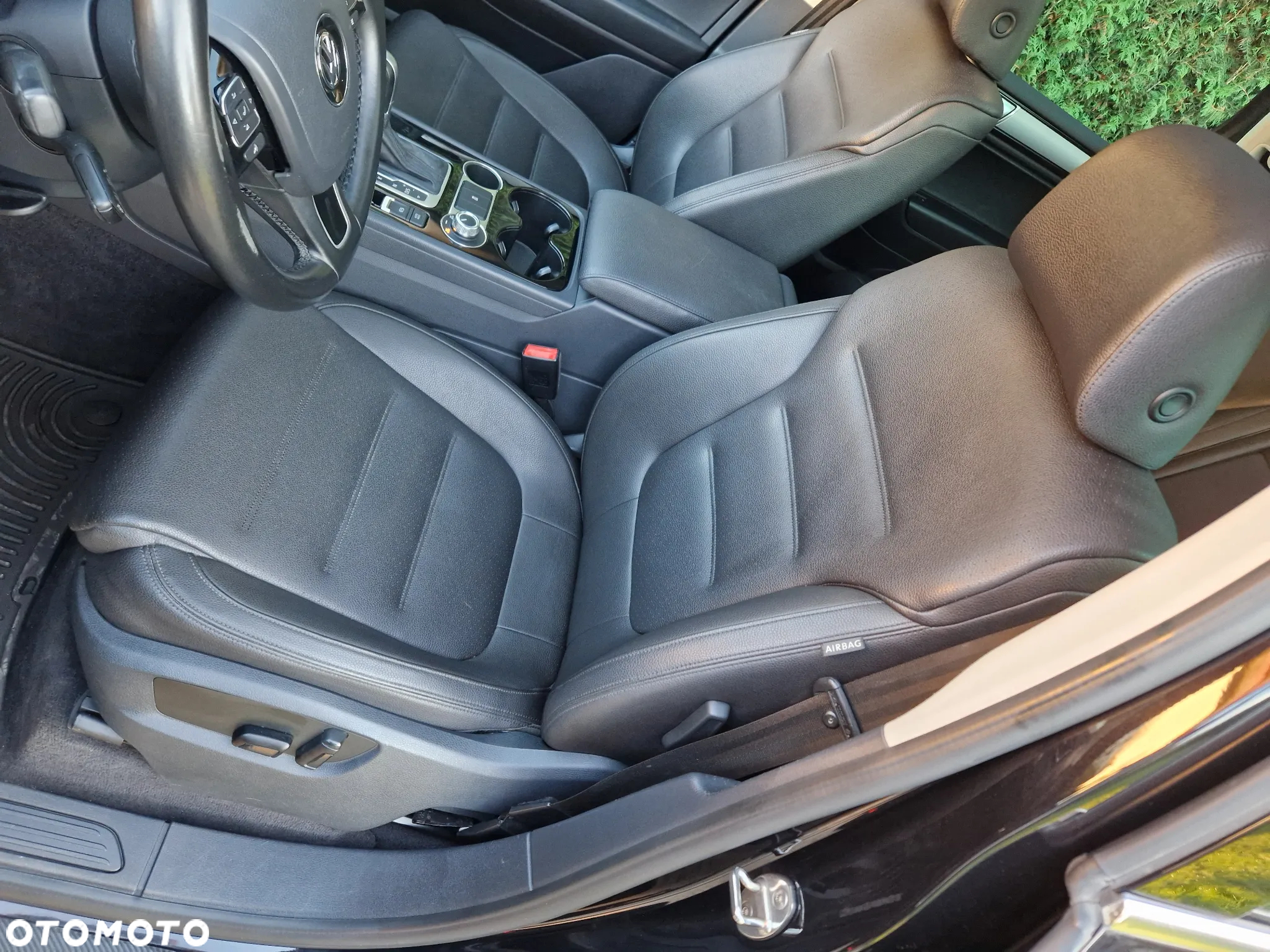 Volkswagen Touareg - 16