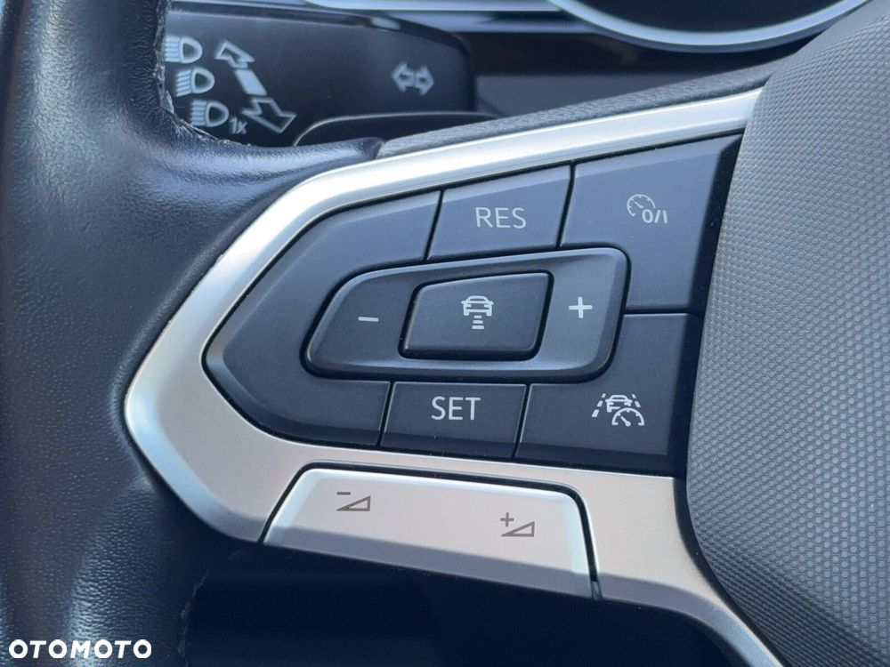 Volkswagen Passat Variant 2.0 TDI EVO Business DSG - 25