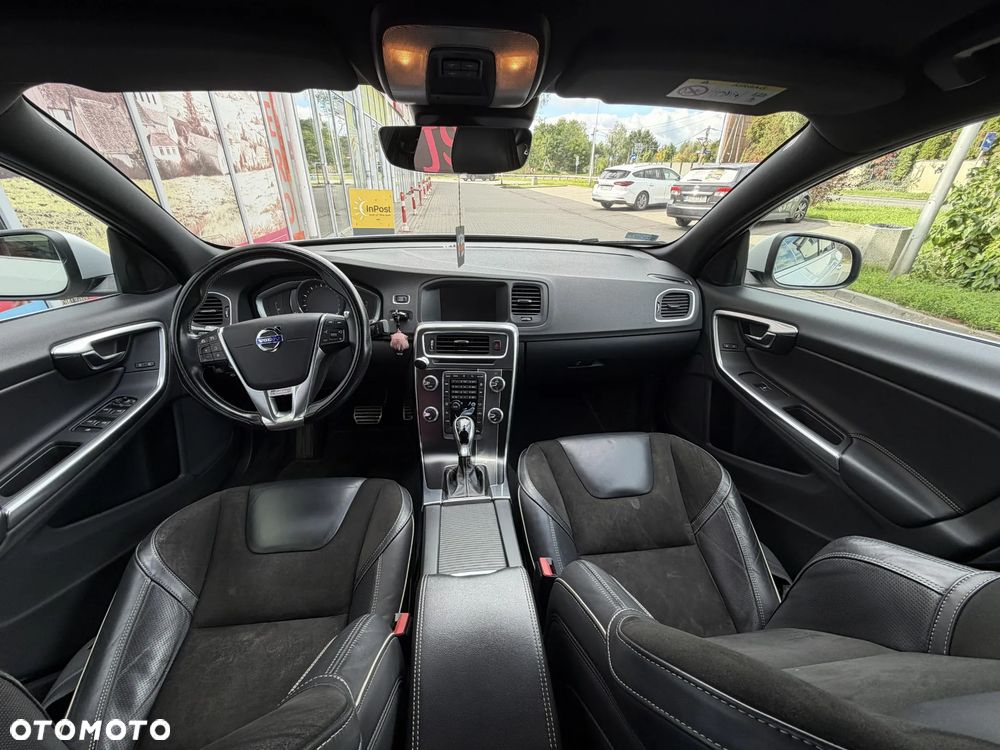 Volvo S60 T5 Drive-E R-Design Summum - 9