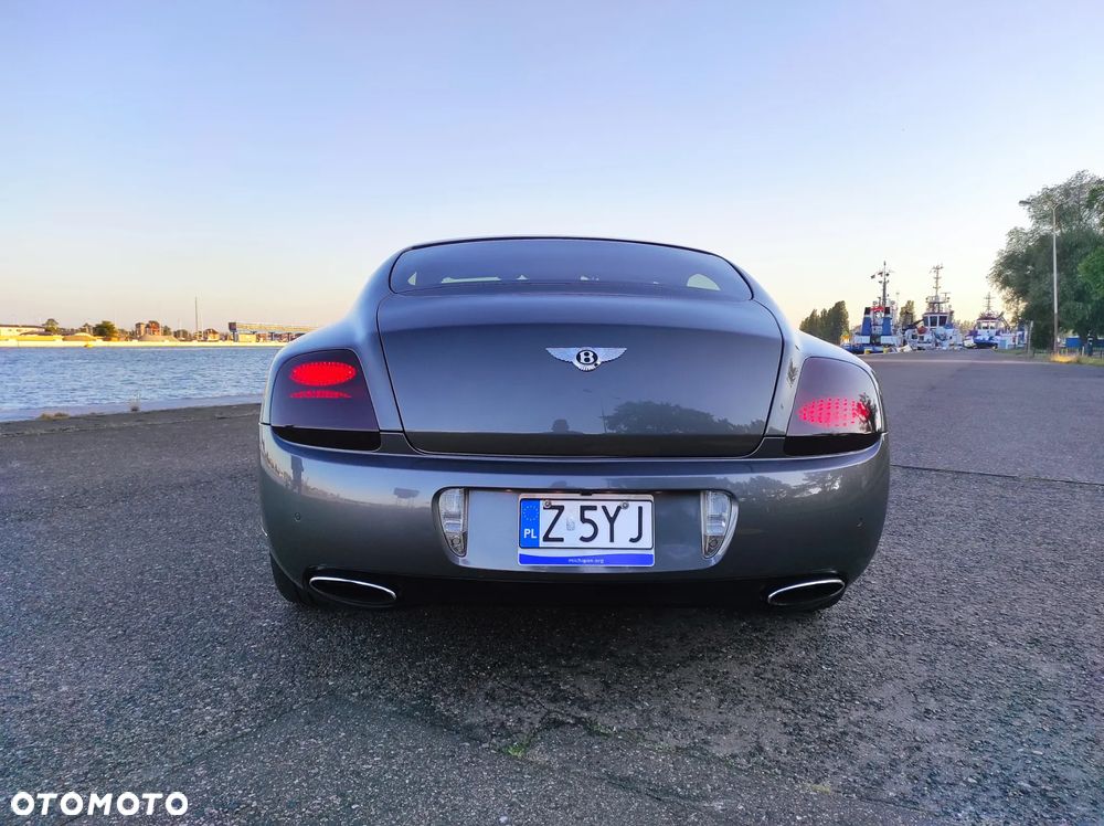 Bentley Continental GT - 15