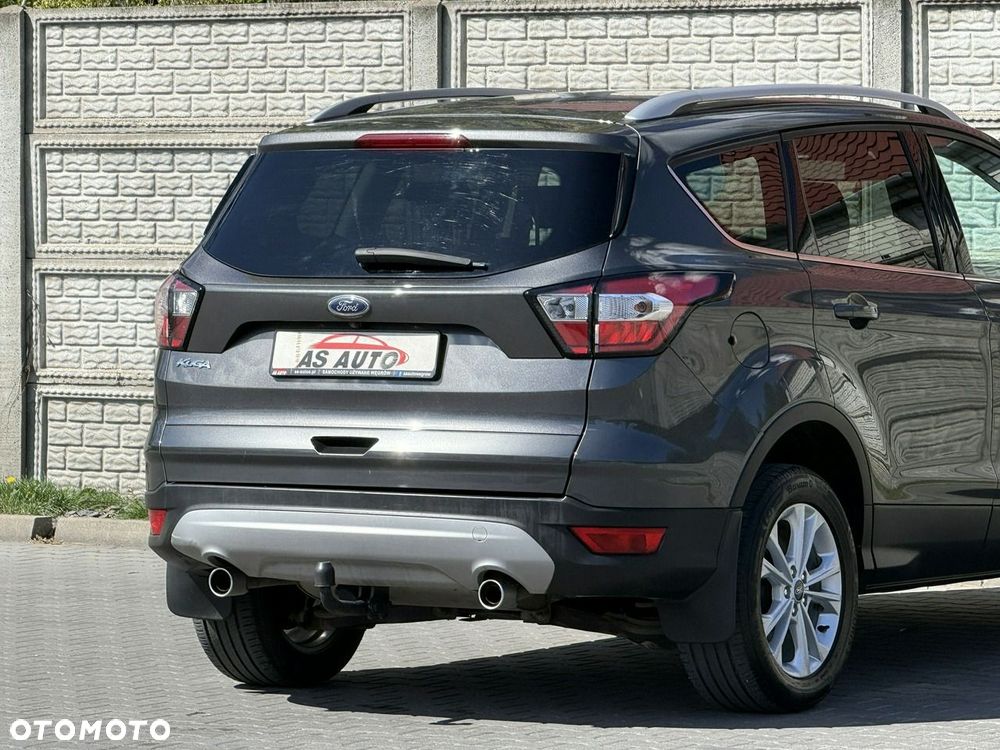 Ford Kuga - 40