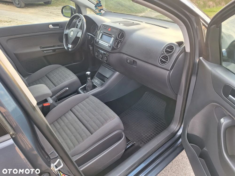 Volkswagen Golf Plus - 18