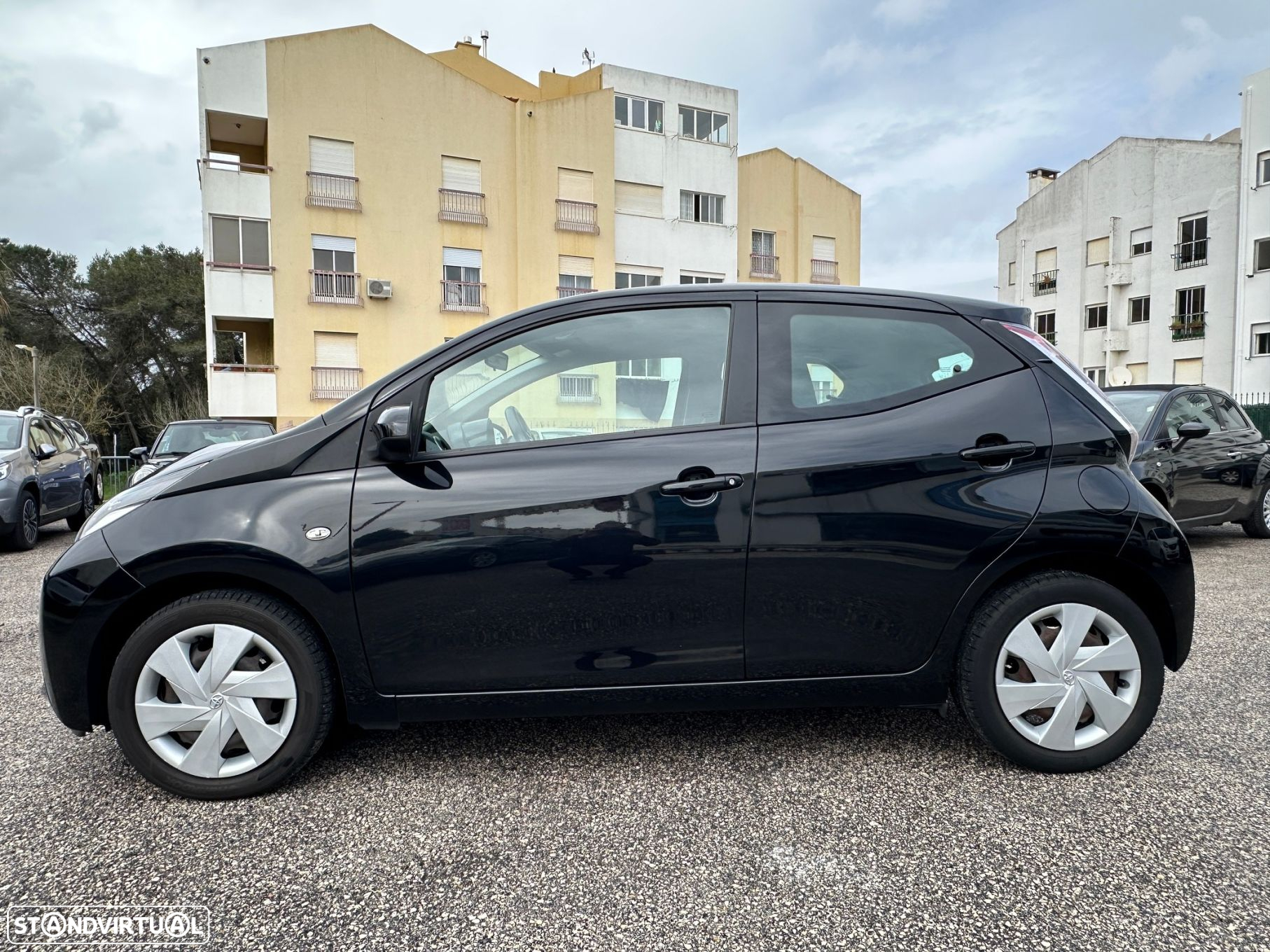 Toyota Aygo 1.0 X-Play Plus MM - 6