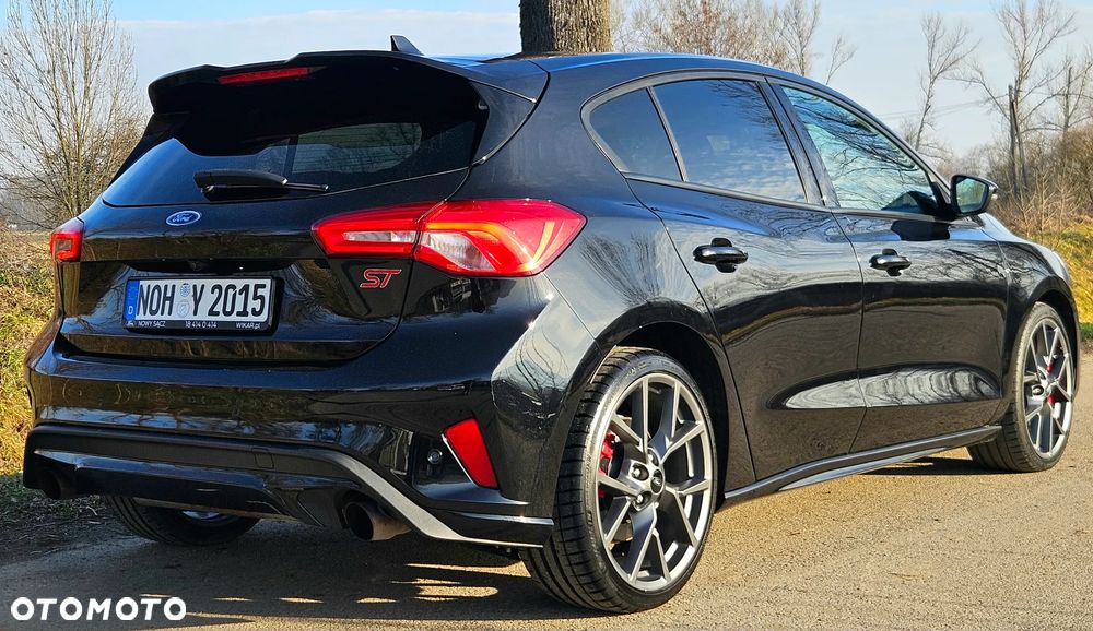 Ford Focus 2.3 EcoBoost S&S ST Edition - 4