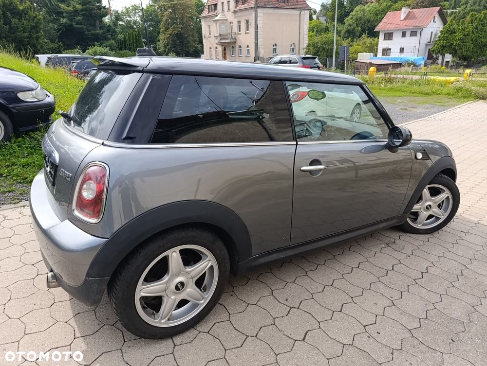 MINI Cooper 50 Mayfair - 3