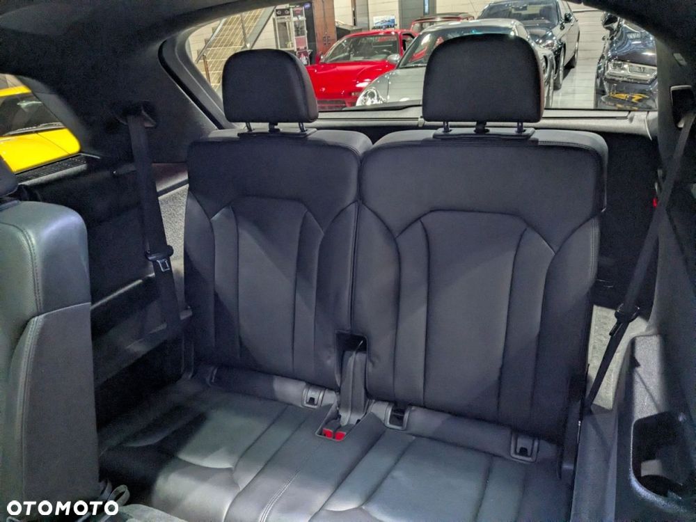 Audi Q7 - 17