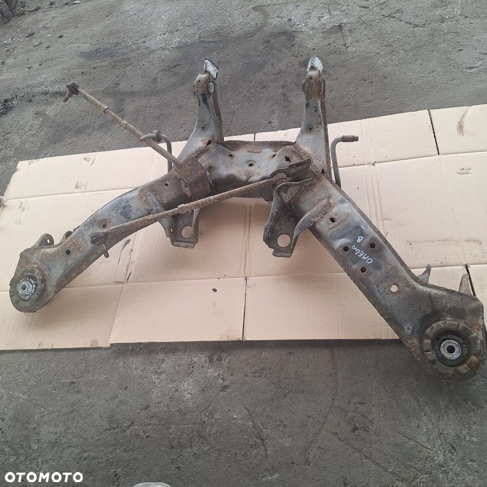 SANKI WOZEK BELKA ZAWIESZENIA TYL OMEGA B - 5