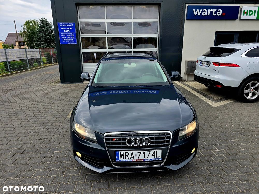 Audi A4 Avant 2.0 TDI DPF Ambition - 2