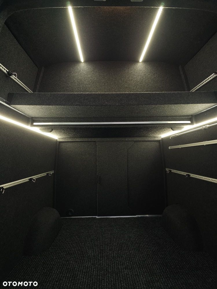 Mercedes-Benz Sprinter Long BASE 9G-Tronic 907.235 - 32