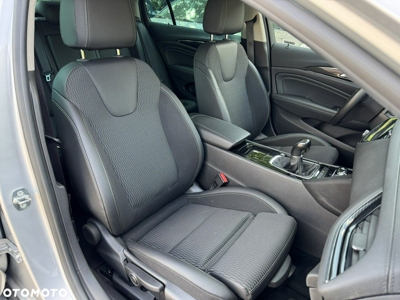Opel Insignia - 15