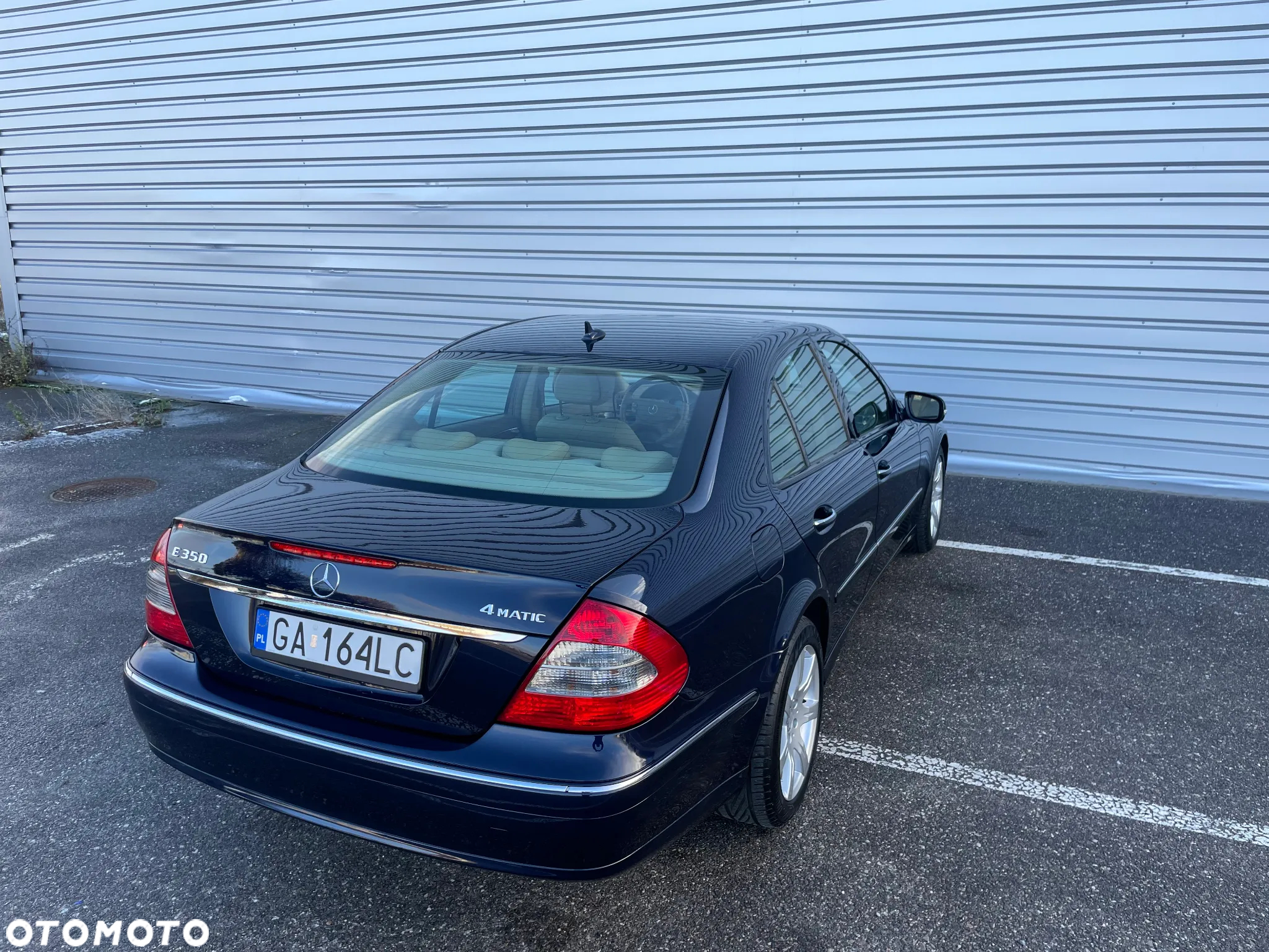 Mercedes-Benz Klasa E 350 4-Matic - 19