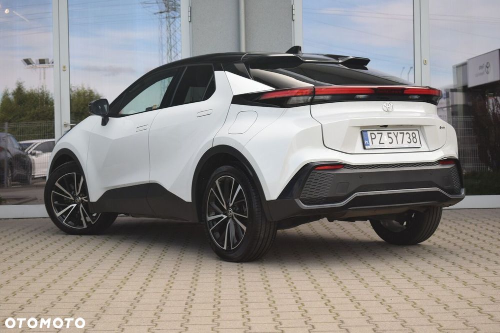 Toyota C-Hr 2024 photo 2