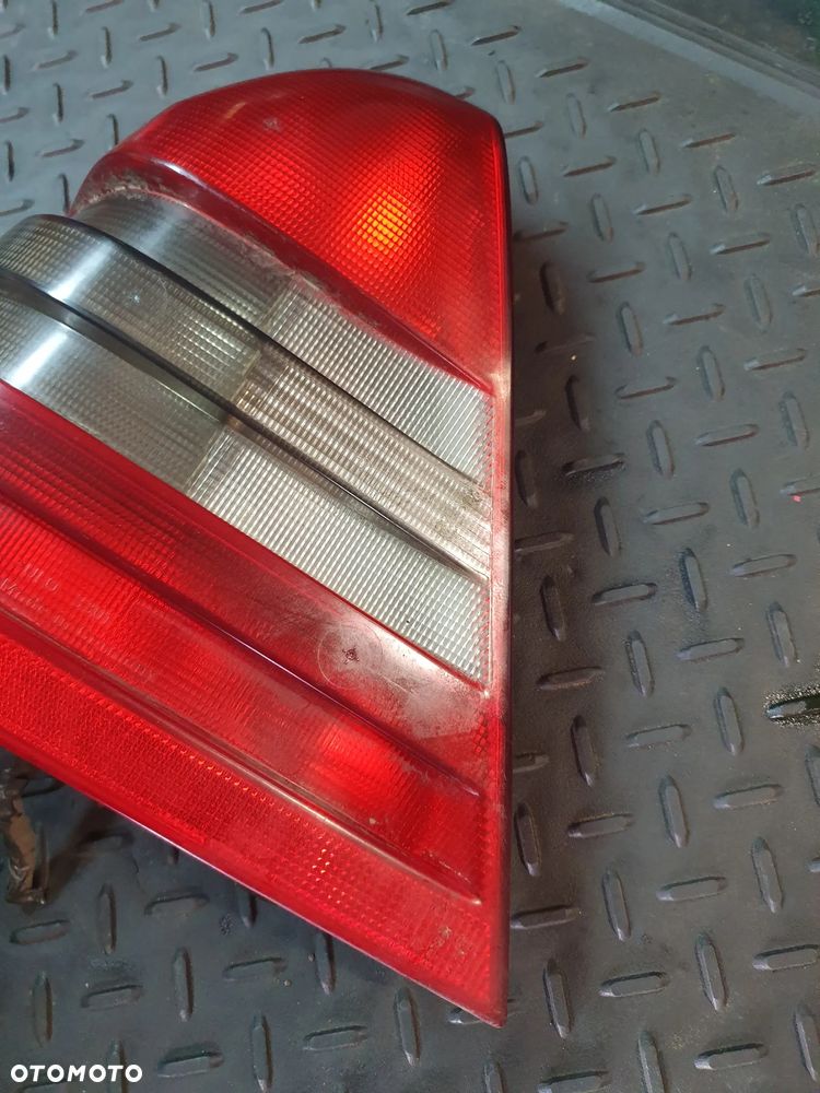 MERCEDES W202 LAMPA TYŁ LEWA SEDAN EUROPA + WTYCZKA INSTALACJA - 3