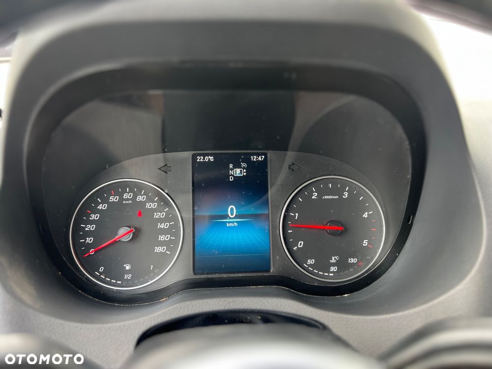 Mercedes-Benz Sprinter - 7