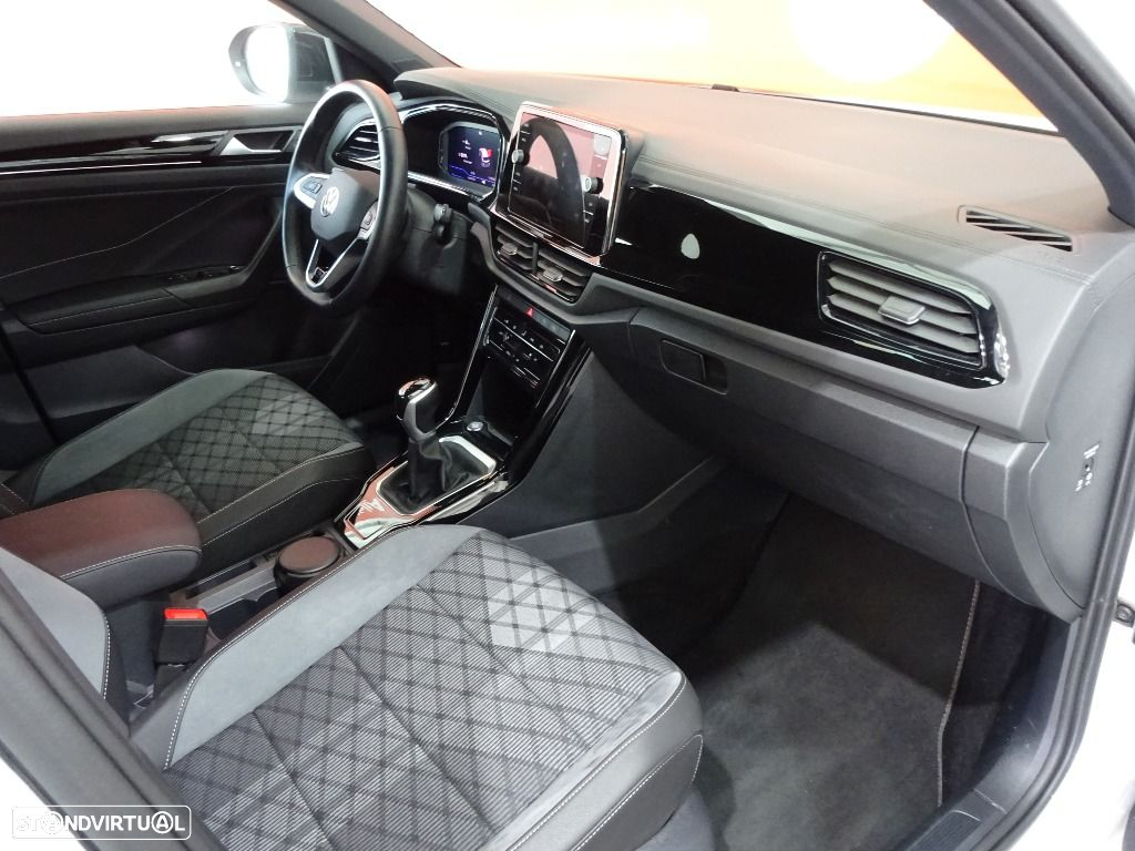 VW T-Roc 2.0 TDI R-Line DSG - 15
