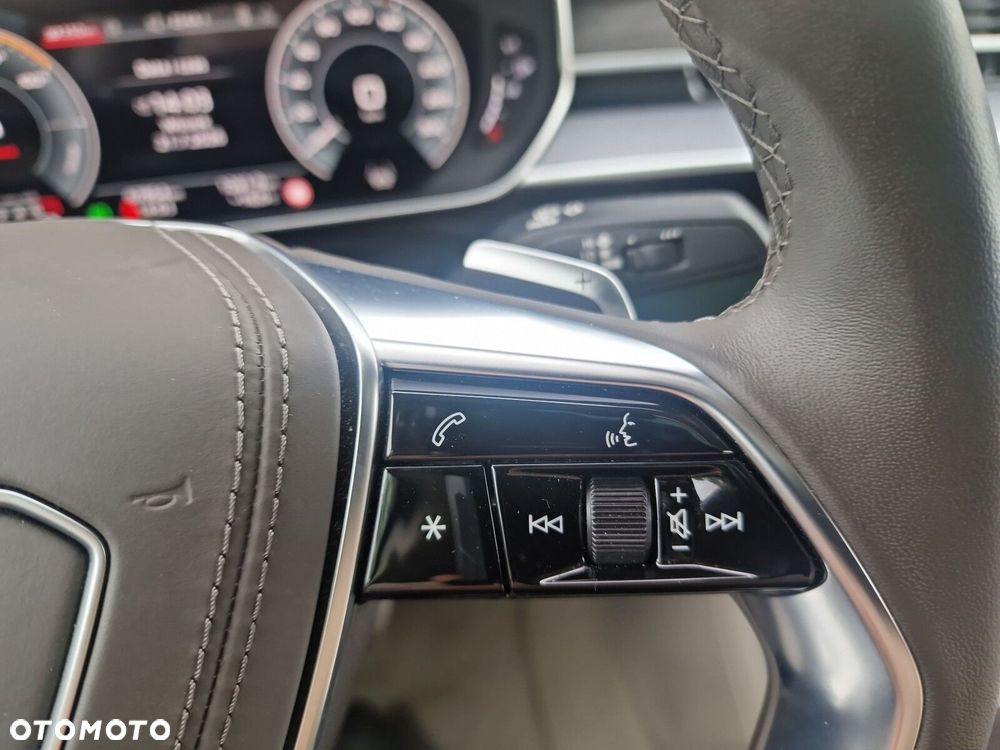 Audi A8 - 23
