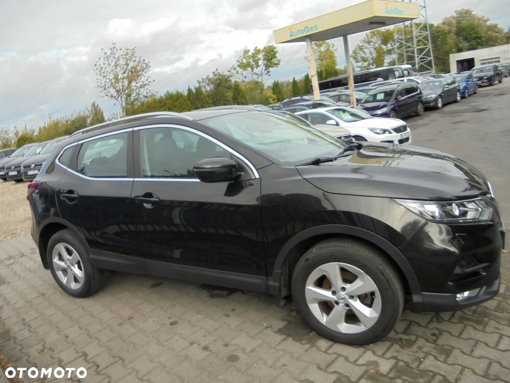Nissan Qashqai 1.3 DIG-T N-WAY - 26