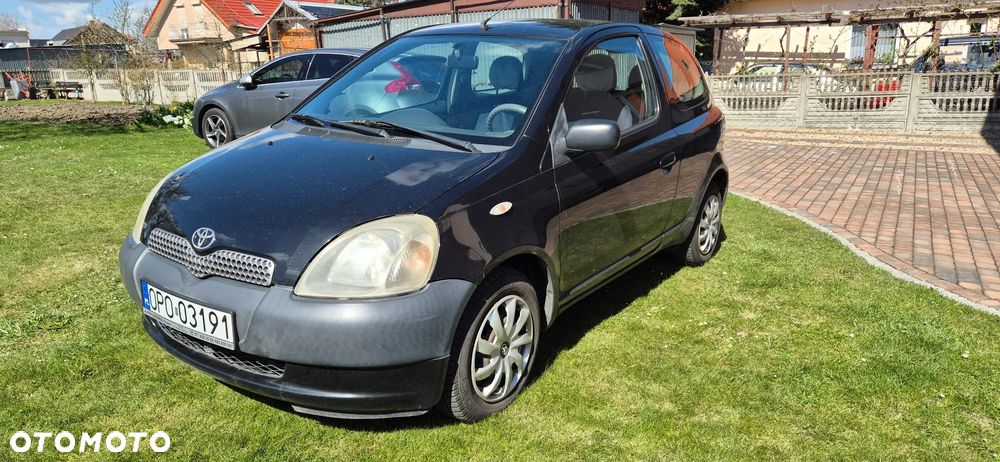 Toyota Yaris 1.0 Base - 4