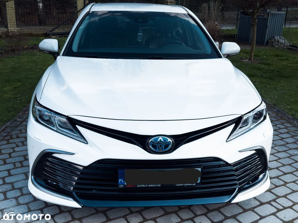 Toyota Camry - 2