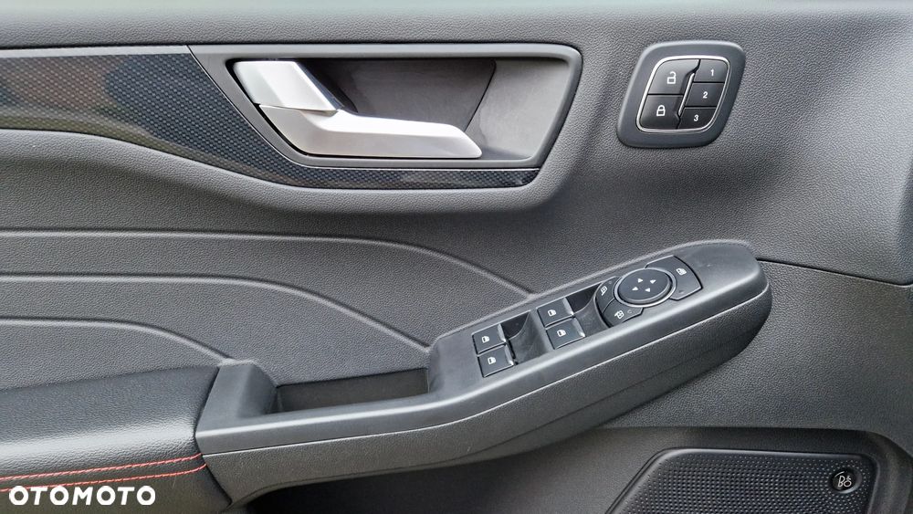 Ford Kuga 2.0 EcoBoost AWD ST-Line ASS - 24